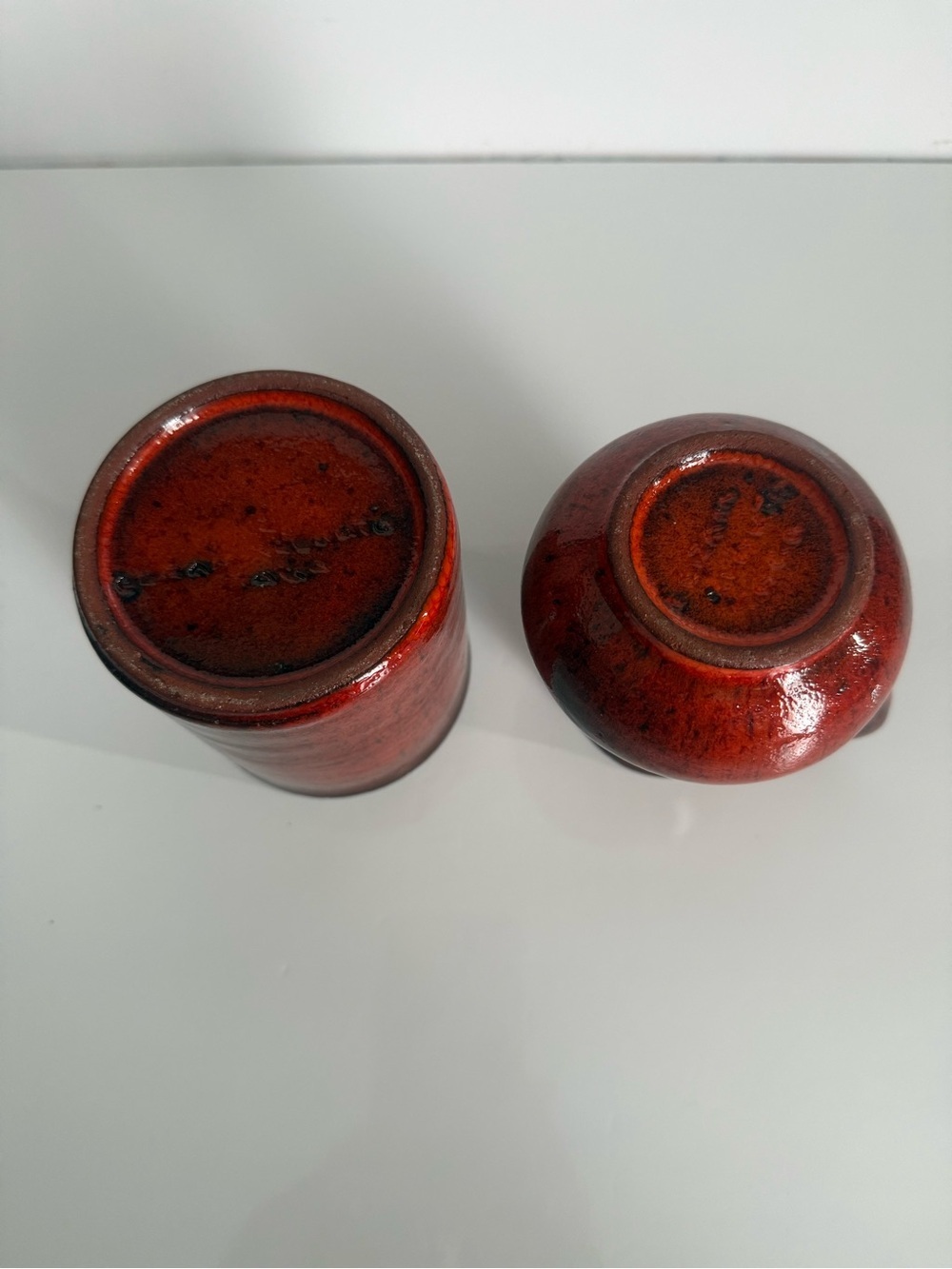 Vintage Pottery Lava Glaze Signed Cream And Sugar Dishes - Picture 4 of 4